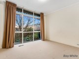 https://images.listonce.com.au/custom/160x/listings/2-louise-court-doncaster-vic-3108/451/01743451_img_06.jpg?RR-450koKmk