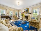 https://images.listonce.com.au/custom/160x/listings/2-lucieer-court-templestowe-vic-3106/687/01743687_img_04.jpg?1fCtEV5nO6U