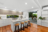 https://images.listonce.com.au/custom/160x/listings/2-lynwood-crescent-lower-plenty-vic-3093/017/01175017_img_02.jpg?JEBtJazqMgk