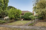 https://images.listonce.com.au/custom/160x/listings/2-marcus-court-forest-hill-vic-3131/359/01349359_img_01.jpg?1LUBeXToaWQ