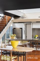 https://images.listonce.com.au/custom/160x/listings/2-maurice-street-hawthorn-east-vic-3123/714/01752714_img_12.jpg?Ya2JDSju7QU
