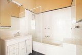 https://images.listonce.com.au/custom/160x/listings/2-maxwell-street-kew-vic-3101/839/01980839_img_07.jpg?iPVamdljYkw