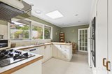 https://images.listonce.com.au/custom/160x/listings/2-mayfair-drive-newtown-vic-3220/742/01748742_img_08.jpg?k2BhIsfMSkQ