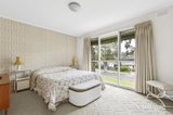 https://images.listonce.com.au/custom/160x/listings/2-mayfair-drive-newtown-vic-3220/742/01748742_img_12.jpg?6uiIMHV5yko