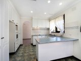 https://images.listonce.com.au/custom/160x/listings/2-mayfield-court-croydon-vic-3136/357/01525357_img_02.jpg?ni9hq8UM7a8