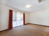 https://images.listonce.com.au/custom/160x/listings/2-mayfield-court-croydon-vic-3136/357/01525357_img_04.jpg?yTMW-KckVcY