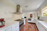 https://images.listonce.com.au/custom/160x/listings/2-mccredden-court-box-hill-south-vic-3128/963/00137963_img_02.jpg?nzlWkiXm9OI