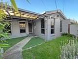 https://images.listonce.com.au/custom/160x/listings/2-mcmillan-avenue-geelong-vic-3220/664/01931664_img_02.jpg?Uf-ZfRbU_74
