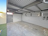 https://images.listonce.com.au/custom/160x/listings/2-mcmillan-avenue-geelong-vic-3220/664/01931664_img_05.jpg?yfgNQPvjUaE