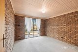 https://images.listonce.com.au/custom/160x/listings/2-mcmillan-road-green-gully-vic-3462/300/01987300_img_08.jpg?Y_Spm4od9rs