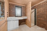 https://images.listonce.com.au/custom/160x/listings/2-mcmillan-road-green-gully-vic-3462/300/01987300_img_10.jpg?JnDwYHYf3x0