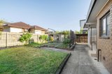 https://images.listonce.com.au/custom/160x/listings/2-melissa-street-mount-waverley-vic-3149/999/01644999_img_09.jpg?Uxup2Q3sEFc