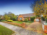 https://images.listonce.com.au/custom/160x/listings/2-milfay-court-balwyn-north-vic-3104/130/01684130_img_01.jpg?6VFpAEFYb4o