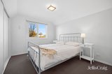 https://images.listonce.com.au/custom/160x/listings/2-morella-court-daylesford-vic-3460/372/01887372_img_09.jpg?ToQ-pu8onEQ