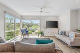 https://images.listonce.com.au/custom/160x/listings/2-mountainview-close-croydon-hills-vic-3136/525/01274525_img_05.jpg?HSOgQ7atT0Y