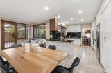 https://images.listonce.com.au/custom/160x/listings/2-mountleigh-court-glen-waverley-vic-3150/533/01430533_img_02.jpg?WOQUi1iAL3U