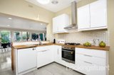 https://images.listonce.com.au/custom/160x/listings/2-munro-street-kew-east-vic-3102/963/01684963_img_04.jpg?sHbuhWl41IY