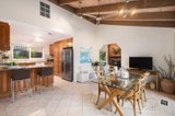 https://images.listonce.com.au/custom/160x/listings/2-murrindal-close-eltham-north-vic-3095/177/00607177_img_04.jpg?4JieAREjAW4