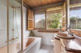 https://images.listonce.com.au/custom/160x/listings/2-myoora-court-greensborough-vic-3088/932/01778932_img_09.jpg?ZMrAWEEihQ4
