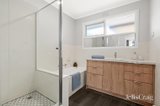 https://images.listonce.com.au/custom/160x/listings/2-nola-court-croydon-vic-3136/012/01938012_img_09.jpg?5ELJtbXCoV8