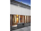 https://images.listonce.com.au/custom/160x/listings/2-norma-barnett-lane-port-melbourne-vic-3207/433/01087433_img_02.jpg?STykuCv5Er0