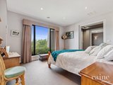 https://images.listonce.com.au/custom/160x/listings/2-oakdene-court-ballarat-north-vic-3350/637/01576637_img_10.jpg?lVnbFIItgBg