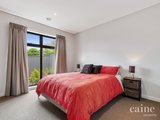 https://images.listonce.com.au/custom/160x/listings/2-oakdene-court-ballarat-north-vic-3350/637/01576637_img_12.jpg?aQUbuRpzHWc