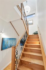 https://images.listonce.com.au/custom/160x/listings/2-ormiston-street-mount-waverley-vic-3149/104/01681104_img_11.jpg?Dq__fwtpm4Q