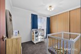 https://images.listonce.com.au/custom/160x/listings/2-owen-court-sebastopol-vic-3356/737/01959737_img_06.jpg?9U1kAUe-GtE