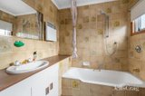 https://images.listonce.com.au/custom/160x/listings/2-pamela-street-mount-waverley-vic-3149/587/01796587_img_11.jpg?OBmcvgOuVYI
