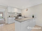 https://images.listonce.com.au/custom/160x/listings/2-paperbark-close-kilsyth-vic-3137/642/01525642_img_07.jpg?18CN5ikAn-8