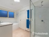 https://images.listonce.com.au/custom/160x/listings/2-paperbark-close-kilsyth-vic-3137/642/01525642_img_10.jpg?WyyTnBnGTCM