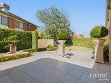 https://images.listonce.com.au/custom/160x/listings/2-parade-court-lake-wendouree-vic-3350/560/01576560_img_22.jpg?DNid2ewDiKA