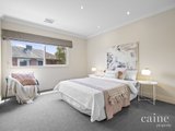 https://images.listonce.com.au/custom/160x/listings/2-parade-court-lake-wendouree-vic-3350/780/01576780_img_06.jpg?Qs8m2oMg_8g