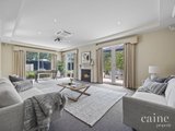 https://images.listonce.com.au/custom/160x/listings/2-parade-court-lake-wendouree-vic-3350/780/01576780_img_22.jpg?yU84zCAq7kY