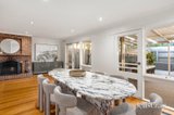 https://images.listonce.com.au/custom/160x/listings/2-parkview-road-brighton-east-vic-3187/765/01938765_img_03.jpg?7OjM9vxgvds