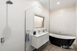 https://images.listonce.com.au/custom/160x/listings/2-parkview-road-brighton-east-vic-3187/765/01938765_img_11.jpg?B1XKLYWtDbU