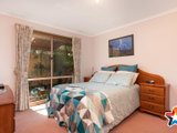 https://images.listonce.com.au/custom/160x/listings/2-pearl-court-mount-evelyn-vic-3796/696/01524696_img_12.jpg?QmaaAN0lpo0