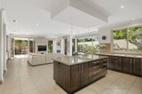 https://images.listonce.com.au/custom/160x/listings/2-pembroke-road-balwyn-vic-3103/623/00367623_img_04.jpg?gr7DW-FB8y0