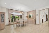 https://images.listonce.com.au/custom/160x/listings/2-pembroke-road-balwyn-vic-3103/623/00367623_img_07.jpg?f1_dC9yocwA