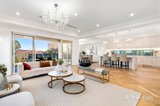 https://images.listonce.com.au/custom/160x/listings/2-pindari-street-glen-waverley-vic-3150/736/01903736_img_05.jpg?9z8yEYuTk3s