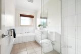 https://images.listonce.com.au/custom/160x/listings/2-polo-place-highton-vic-3216/369/01704369_img_10.jpg?nkhUxpMDPzI