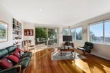 https://images.listonce.com.au/custom/160x/listings/2-reid-street-balwyn-vic-3103/330/00504330_img_10.jpg?i_RHkoFhb4M