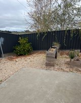 https://images.listonce.com.au/custom/160x/listings/2-rennick-avenue-kyneton-vic-3444/176/01880176_img_12.jpg?y_hA_8DpnIk