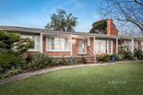 https://images.listonce.com.au/custom/160x/listings/2-richard-court-ringwood-east-vic-3135/914/01266914_img_01.jpg?WvIWMFv-zdA