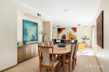 https://images.listonce.com.au/custom/160x/listings/2-rimington-avenue-kew-vic-3101/081/01899081_img_04.jpg?DaAK0kYmfUI