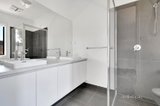 https://images.listonce.com.au/custom/160x/listings/2-rosella-way-wallan-vic-3756/097/01648097_img_09.jpg?nWOA5Ka2oQc