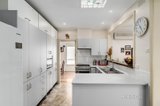 https://images.listonce.com.au/custom/160x/listings/2-rubicon-crescent-doncaster-vic-3108/571/01416571_img_05.jpg?0txHJbx-sfQ