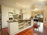 https://images.listonce.com.au/custom/160x/listings/2-sellick-drive-croydon-vic-3136/410/00620410_img_03.jpg?x62rSNqh6yU