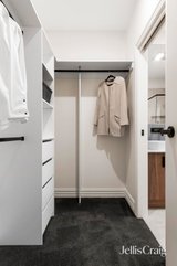 https://images.listonce.com.au/custom/160x/listings/2-silver-leaf-court-seville-vic-3139/070/01779070_img_15.jpg?_tQn_0tV0ds